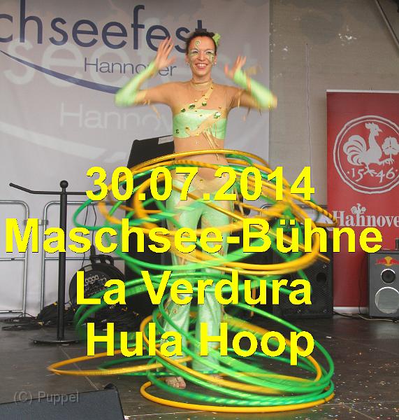 A_20140730 02 Maschsee-Buehne La Verdura Hula Hoop.jpg